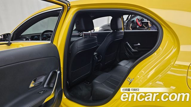 Mercedes-Benz A-Class (W177) A220 Hatchback 2021 — фото 12