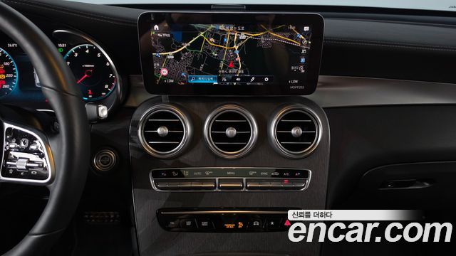 Mercedes-Benz GLC-Class (X253) GLC300 4MATIC Premium Coupe 2021 — фото 13