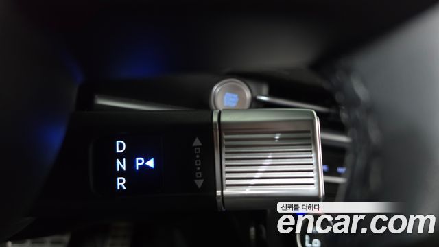 Hyundai Tucson Hybrid (NX4) HEV 1.6 2WD Inspiration 2025 — фото 9