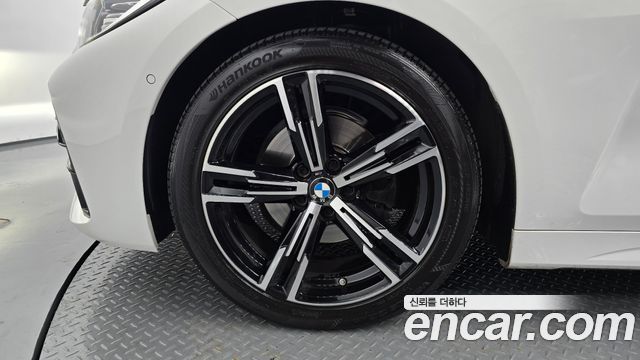 BMW 4 Series (G22) 420i M Sport Coupe 2022 — фото 5