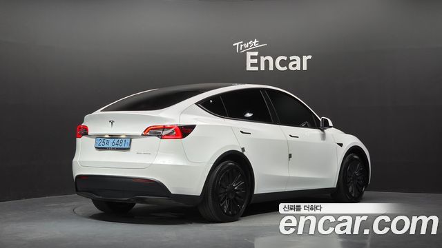 Tesla Model Y Long Range AWD 2021 — фото 2