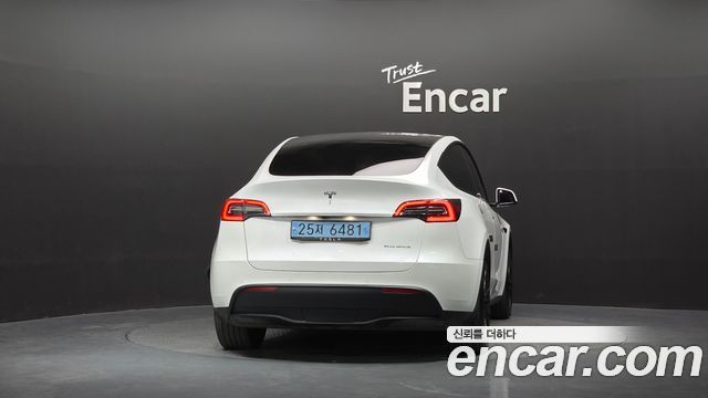 Tesla Model Y Long Range AWD 2021 — фото 4