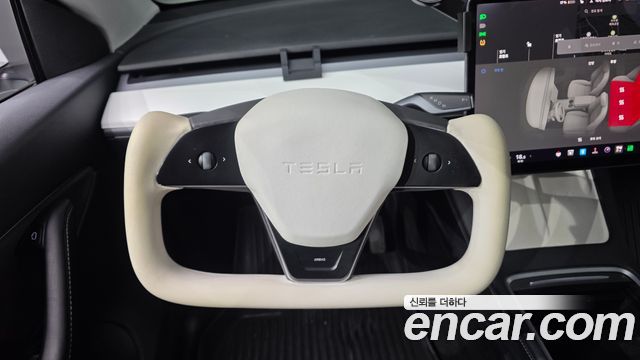 Tesla Model Y Long Range AWD 2021 — фото 14