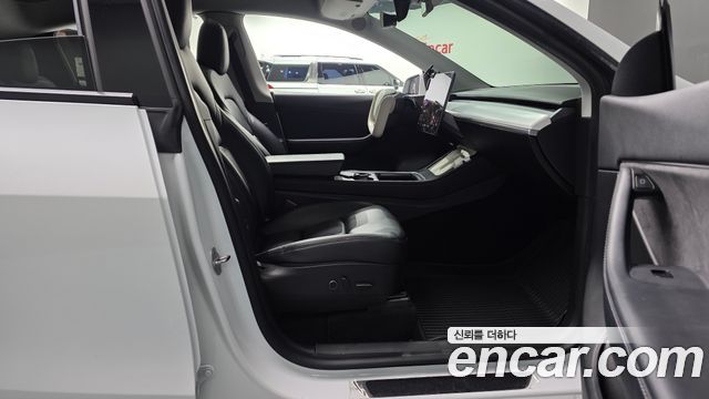 Tesla Model Y Long Range AWD 2021 — фото 26