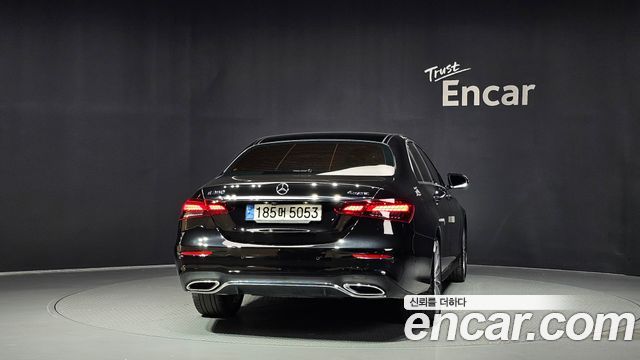 Mercedes-Benz E-Class (W213) E350 4MATIC AMG Line 2022 — фото 4