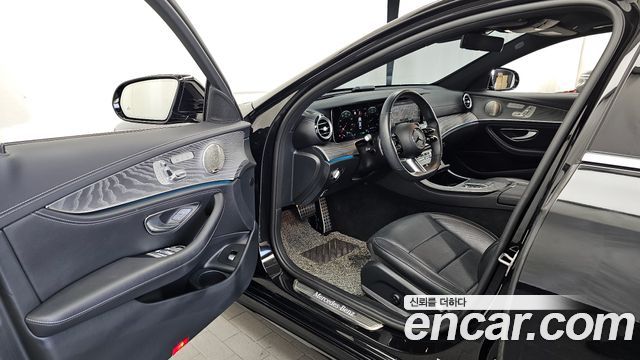 Mercedes-Benz E-Class (W213) E350 4MATIC AMG Line 2022 — фото 10