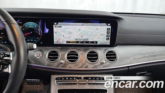 Mercedes-Benz E-Class (W213) E350 4MATIC AMG Line 2022 — фото 14