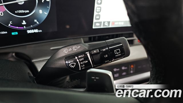 Kia Sportage (V) Gasoline 1.6 Turbo 2WD Signature Gravity 2022 — фото 16