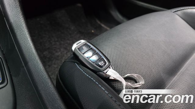 Hyundai Veloster (JS) 2.0 N 2019 — фото 14