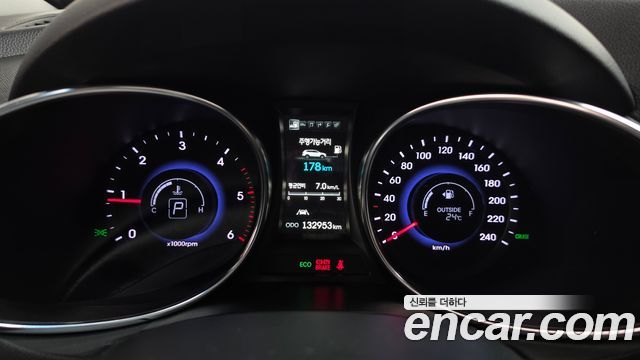 Hyundai Maxcruise Diesel(e-VGT) 2.2 4WD Exclusive Special 2015 — фото 8