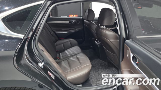 Hyundai Grandeur Hybrid (IG) Exclusive Special 2018 — фото 11