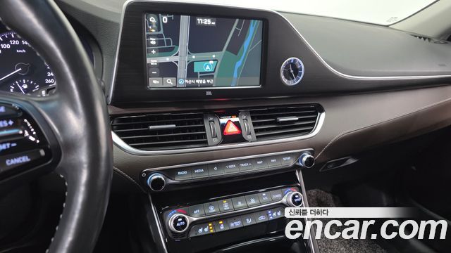 Hyundai Grandeur Hybrid (IG) Exclusive Special 2018 — фото 15