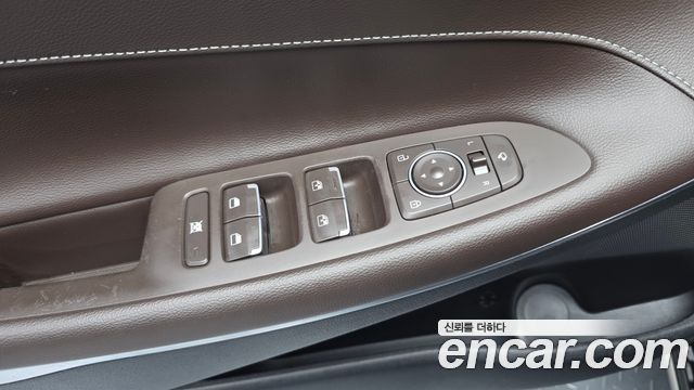 Hyundai Grandeur Hybrid (IG) Exclusive Special 2018 — фото 34