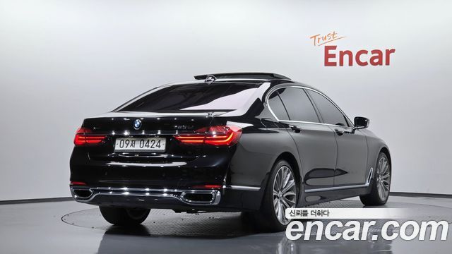 BMW 7 Series (G11) 750Li xDrive Prestige 2016 — фото 2