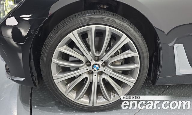 BMW 7 Series (G11) 750Li xDrive Prestige 2016 — фото 5