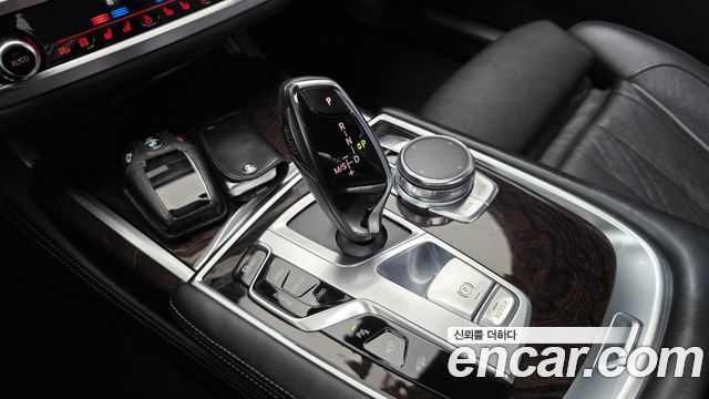 BMW 7 Series (G11) 750Li xDrive Prestige 2016 — фото 9