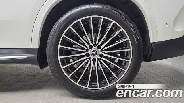 Mercedes-Benz GLC-Class (X254) GLC300 4MATIC Coupe 2024 — фото 21