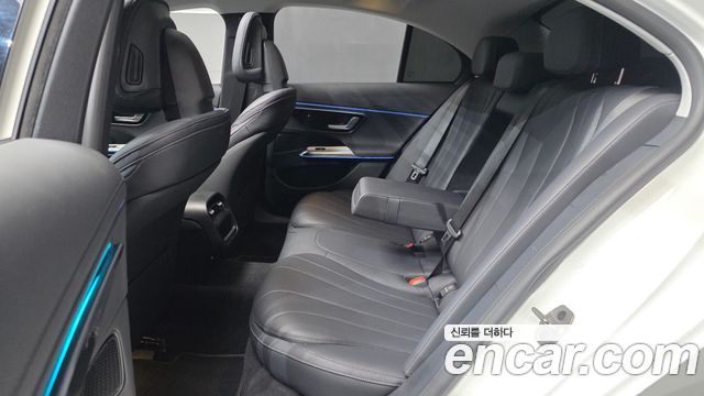 Mercedes-Benz E-Class (W214) E200 Avantgarde 2025 — фото 12