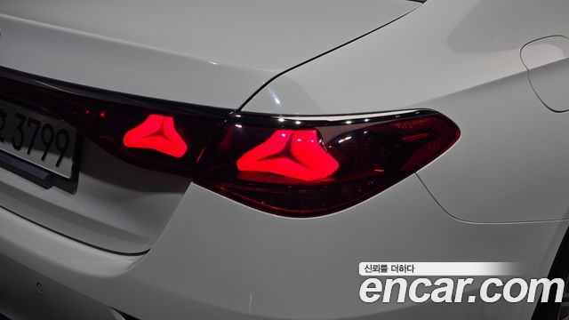 Mercedes-Benz E-Class (W214) E200 Avantgarde 2025 — фото 23