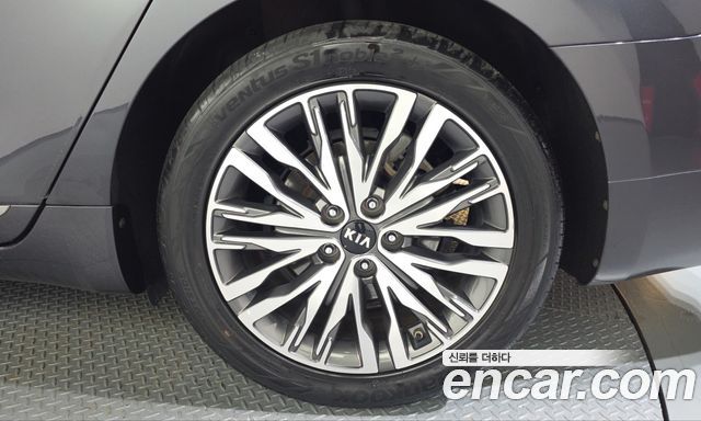 Kia K7 Premier 3.0 GDI Signature 2020 — фото 21