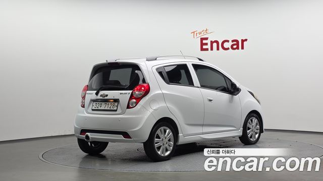 Chevrolet Spark Spark S LT 2014 — фото 2