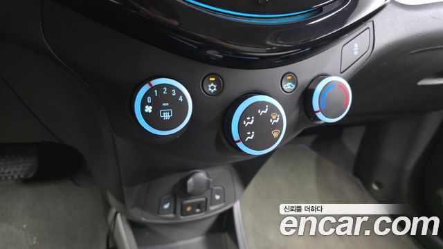 Chevrolet Spark Spark S LT 2014 — фото 20