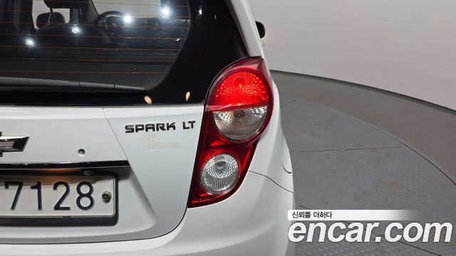 Chevrolet Spark Spark S LT 2014 — фото 23