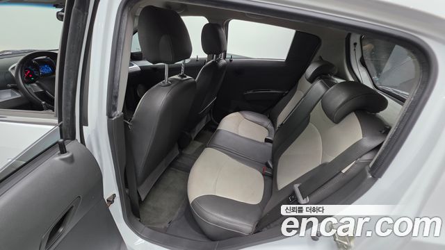 Chevrolet Spark Spark S LT 2014 — фото 26