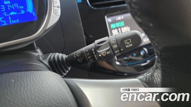 Chevrolet Spark Spark S LT 2014 — фото 28