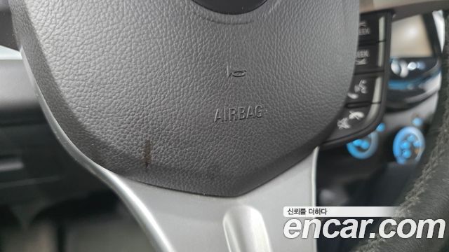 Chevrolet Spark Spark S LT 2014 — фото 34