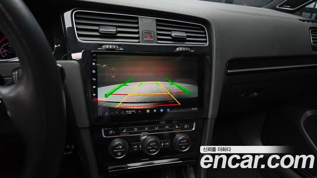 Volkswagen Golf (VII) 2.0 TDI Premium 2016 — фото 14