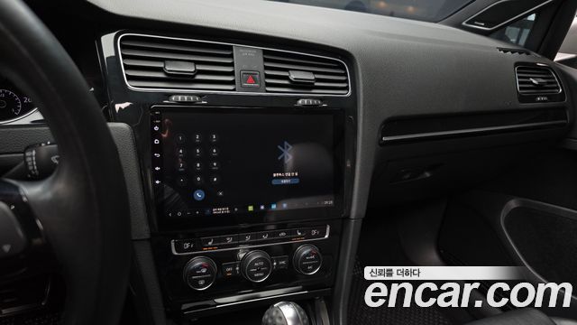 Volkswagen Golf (VII) 2.0 TDI Premium 2016 — фото 15