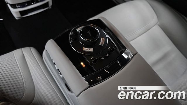 Rolls-Royce Ghost 6.6 EWB V12 2019 — фото 18