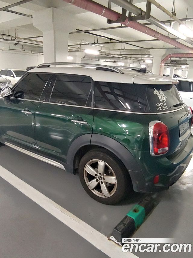 MINI Cooper D Countryman Standard 2nd 2018 — фото 2
