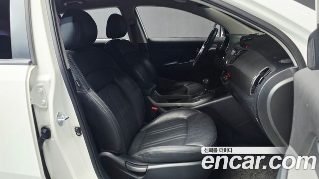 Kia Sportage R Diesel 2WD Prestige 2014 — фото 16