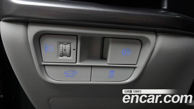 Hyundai Grandeur (GN7) 3.5 Gasoline 2WD Premium 2023 — фото 18