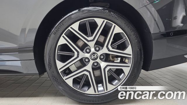 Hyundai Grandeur (GN7) 3.5 Gasoline 2WD Premium 2023 — фото 21