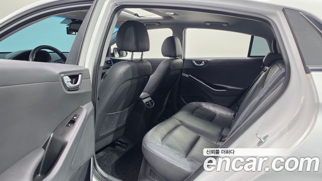 Hyundai Ioniq Hybrid Q 2016 — фото 11