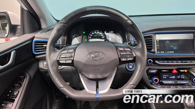 Hyundai Ioniq Hybrid Q 2016 — фото 13
