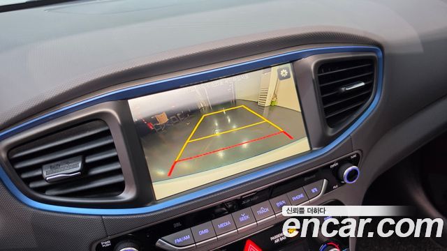 Hyundai Ioniq Hybrid Q 2016 — фото 14