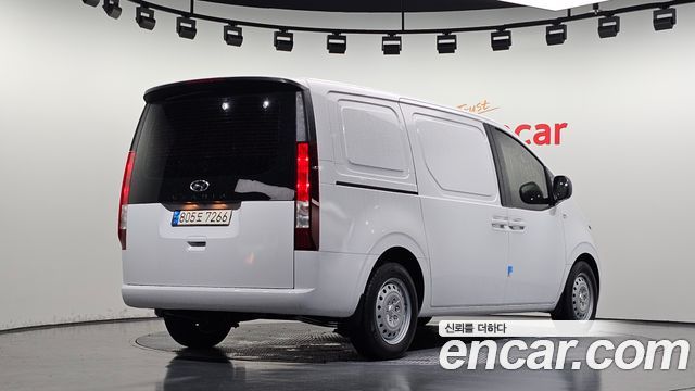 Hyundai Staria Cargo 3-Seater Smart 2022 — фото 2