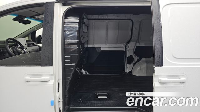 Hyundai Staria Cargo 3-Seater Smart 2022 — фото 12