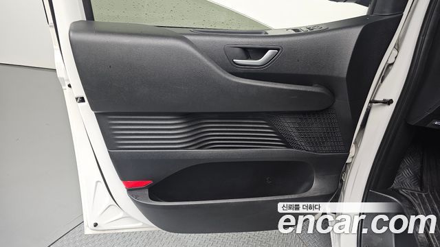 Hyundai Staria Cargo 3-Seater Smart 2022 — фото 24