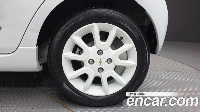 Chevrolet Spark City POP Edition 2015 — фото 21