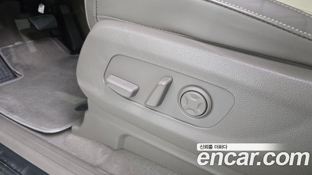 Kia Carnival (IV) Diesel 7-Seater Hi-Limousine Signature 2023 — фото 37