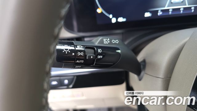 Kia Carnival (IV) Diesel 7-Seater Hi-Limousine Signature 2023 — фото 40