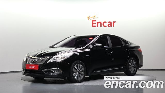 Hyundai Grandeur Hybrid (HG) Premium Collection