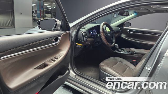 Hyundai Grandeur (IG) 2.4 Premium 2018 — фото 10