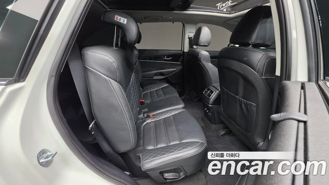 Kia Sorento Diesel 2.2 2WD Noblesse Special 2018 — фото 32