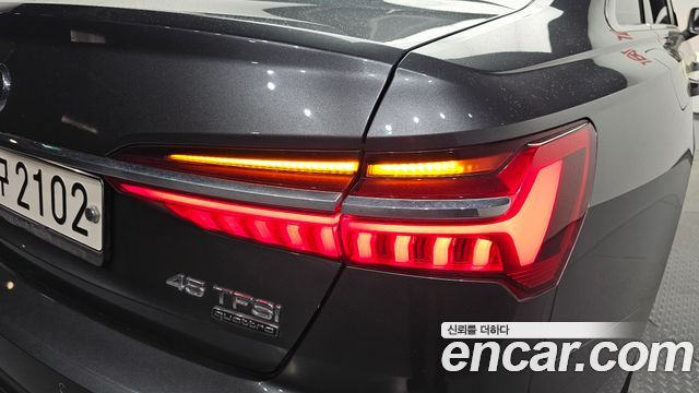 Audi A6 (C8) 45 TFSI Quattro Premium 2020 — фото 23